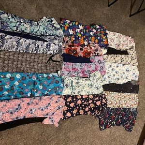 Women’s scrub tops patterned. Majority medium couple large